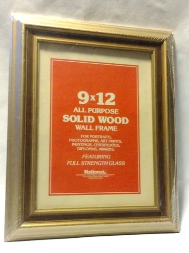 Vtg solid wood picture - vtg,